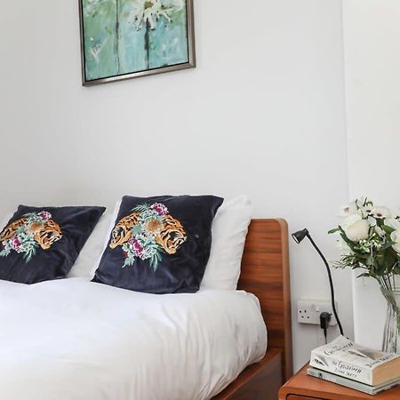 2 Bedroom Apartment In Waterloo Central London Kültér fotó