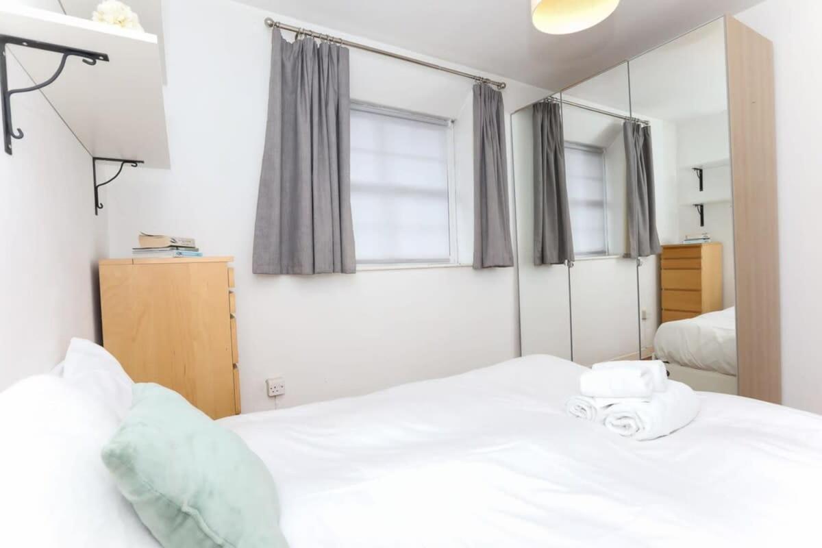 2 Bedroom Apartment In Waterloo Central London Kültér fotó